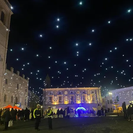 Bb Da Primo La Vista Sul Borgo B&B 포텐차 피체나